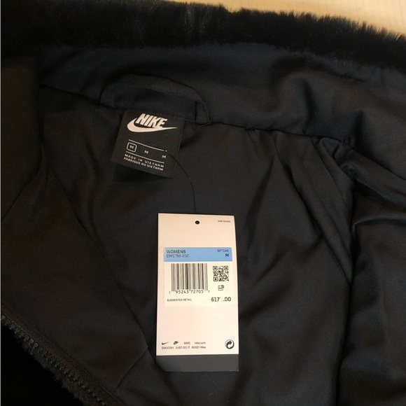 Nwt Womens Nike Sportswear Black Oversized Swoosh fuzzy Fleece Jacket sz: m $175 - Picture 2 of 8